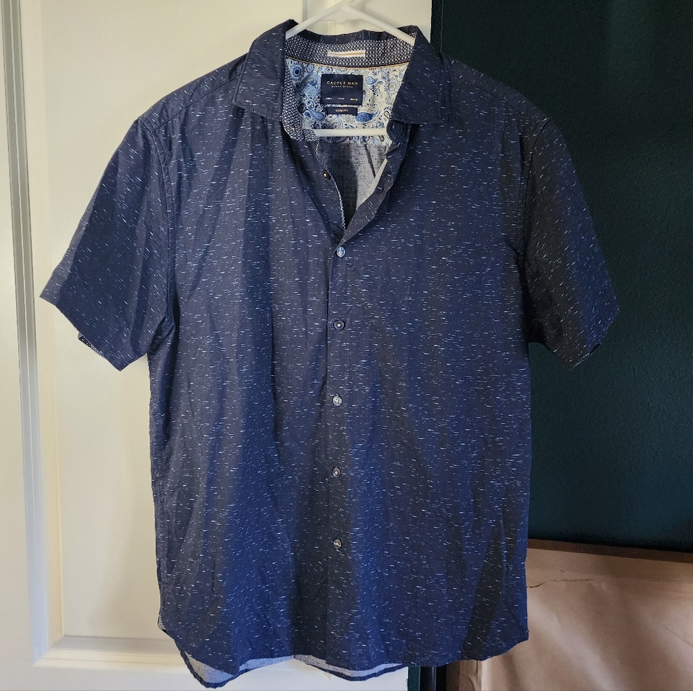 Cactus Man blue button up short sleeved